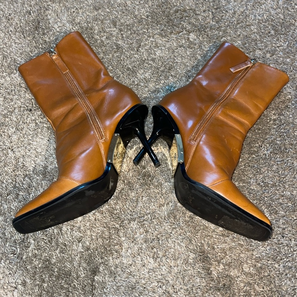 Zapa‎ Heels
